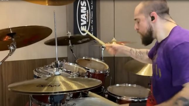SEPULTURA Drummer ELOY CASAGRANDE Performs Playthrough Of SLIPKNOT's "People = Shit" (Video)