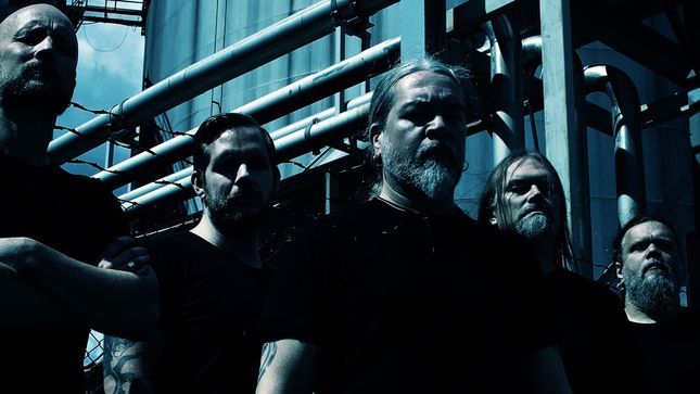 MESHUGGAH Drummer TOMAS HAAKE Talks New Album - "We Try To Do Kind Of The Opposite Of What AC/DC Has Been Doing For 40 Years"
