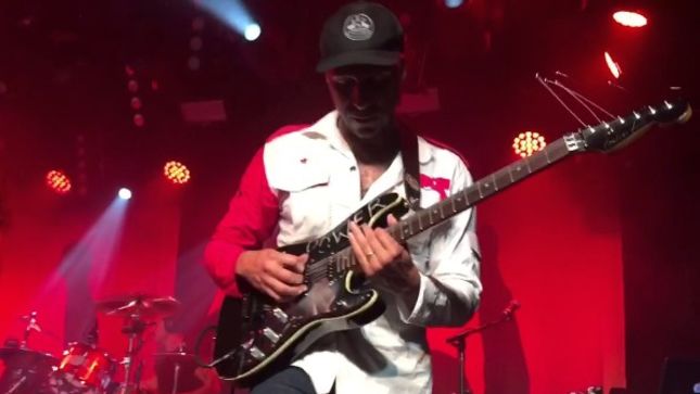 RAGE AGAINST THE MACHINE Guitarist TOM MORELLO's New EP To Feature Tribute To EDDIE VAN HALEN; Release Slated For This Friday
