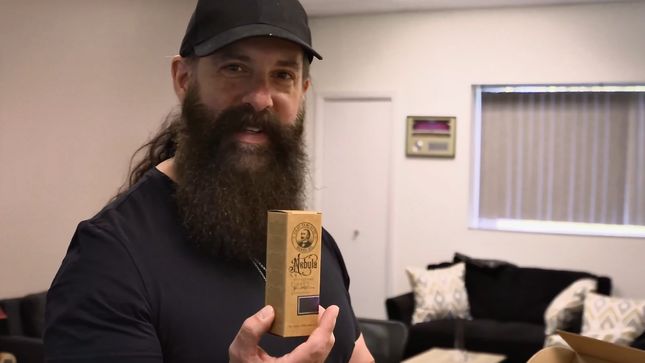 DREAM THEATER Guitarist JOHN PETRUCCI Unboxes Signature Line Of Men's Grooming Products; Video