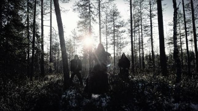 Finland's KAAMOS WARRIORS Release New Album; Official Video For "Askeleet" Available