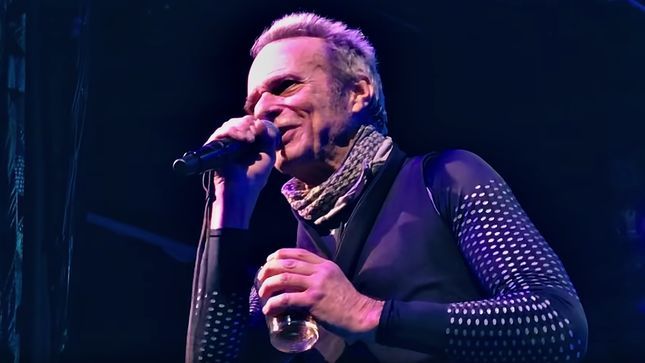 DAVID LEE ROTH On New Single "Somewhere Over The Rainbow Bar And Grill" Being A Tribute To EDDIE VAN HALEN - "This Was A Specific Effort To Replicate A Time And A Place"