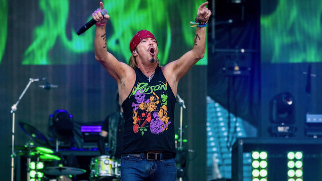 POISON's BRET MICHAELS Brings Photographers Back To The Pit In Miami - “Aim  Your Cameras At What Matters, The Audience Behind You And Stay Here For  Longer, I'll Pay Whatever Fine Is