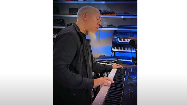 DREAM THEATER Keyboardist JORDAN RUDESS Jams Over TAYLOR SWIFT's "Clean" Using Moises AI (Video)