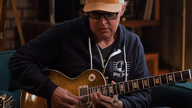 JOE BONAMASSA On Constructing Guitar Solos - "If You're Thinking About What You're Playing In Real Time, You're Too Late" (Video)