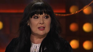HEART Guest On "The Kelly Clarkson Show"; ANN WILSON Says "Crazy On You" Was The First Song She Ever Recorded In A Studio - "I Didn't Have A Bunch Of Technique Or Anything, Yet"; Video