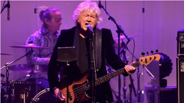 Between A Rock And A Prog Place: MOODY BLUES' JOHN LODGE – "We Were Called Progressive, Classic Rock, Underground…"