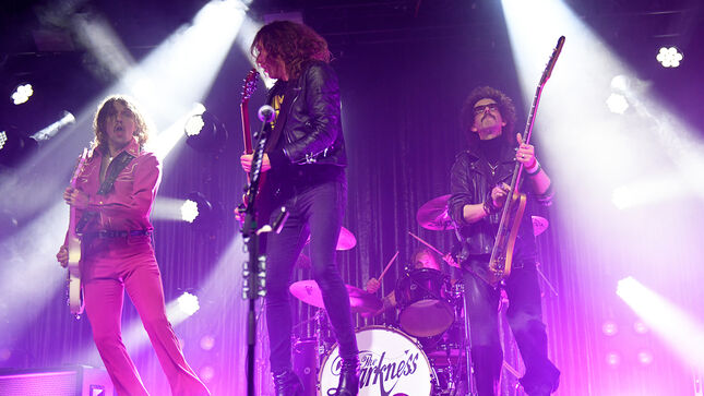 THE DARKNESS Step Into The Light At Webster Hall 