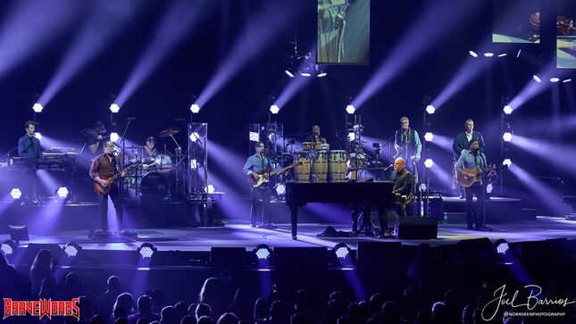 BILLY JOEL – The Piano Man Serenades The Masses At Hollywood’s Hard Rock Live