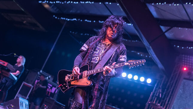 TOM KEIFER BAND Lays Down The CINDERELLA Classics In Versailles, OH!