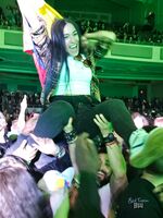 87E11955-crowdsurfergirl.jpg