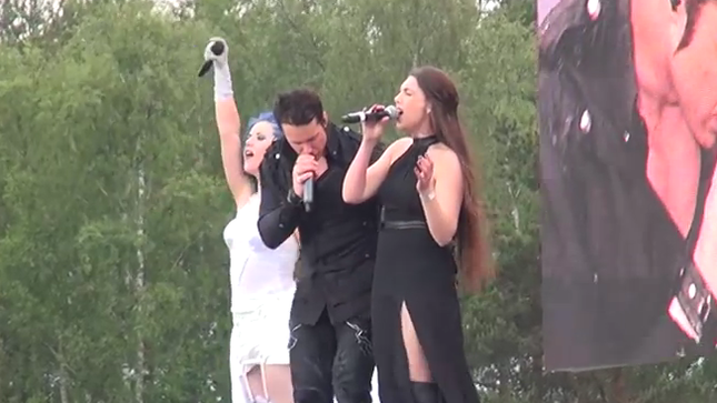AMARANTHE Vocalist Elize Ryd On Performing With KAMELOT At Sweden Rock 2014 - "I Was Very Nervous; I Was Wondering If I Would Still Know The Songs" 
