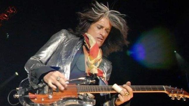 AEROSMITH Guitarist Joe Perry - "Looking Back, I Do Wish We Had Spent Less Time On The Road And More In The Studio, Particularly After Toys In The Attic And Rocks"