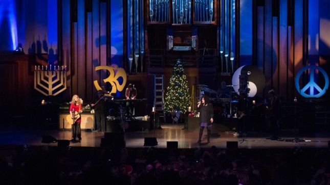 HEART To Release Heart & Friends: Home For The Holidays In November; SAMMY HAGAR Among Special Guests