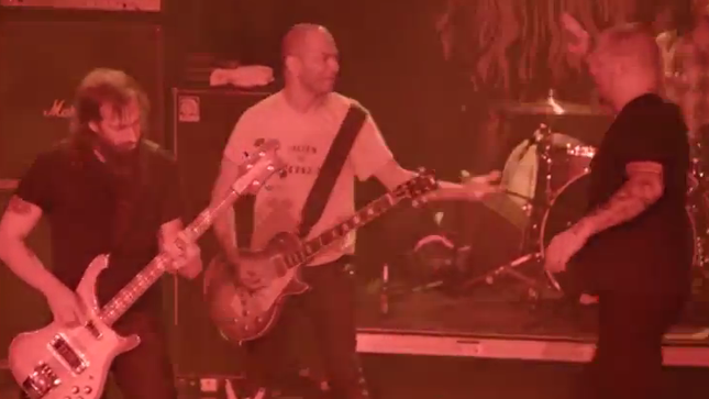 DANKO JONES Jams Live On Stage With DOWN During MOTÖRHEAD's Motörboat Cruise; Video Available