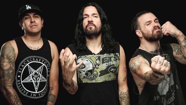 PRONG Frontman Tommy Victor On Band's Trademark "Cyber Riff" Sound - "I Think That Started From My Having A Bass Player's Attitude About Playing Guitar"