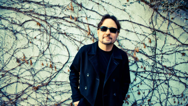 DAVE LOMBARDO Talks Art Collection's "Broken Angel"; Video Available