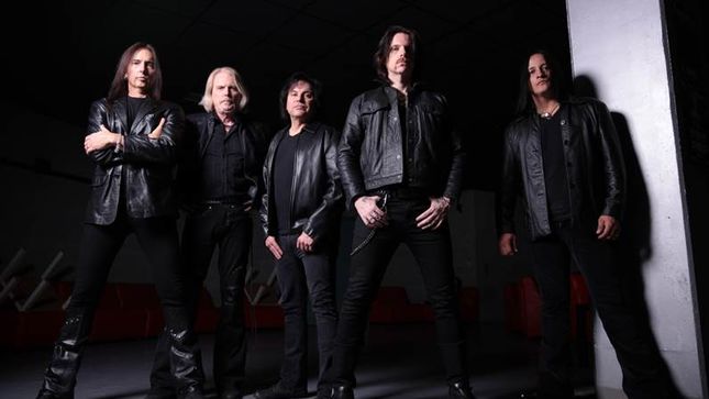 BLACK STAR RIDERS Frontman Ricky Warwick On Working With Producers Kevin Shirley And Nick Raskulinecz - "Two Completely Different Mindsets, And That's The Beauty Of This Business"