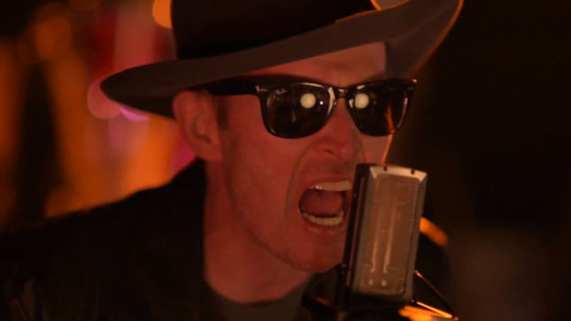 SCOTT WEILAND AND THE WILDABOUTS - “Way She Moves” And “Hotel Rio” Video Teasers Streaming