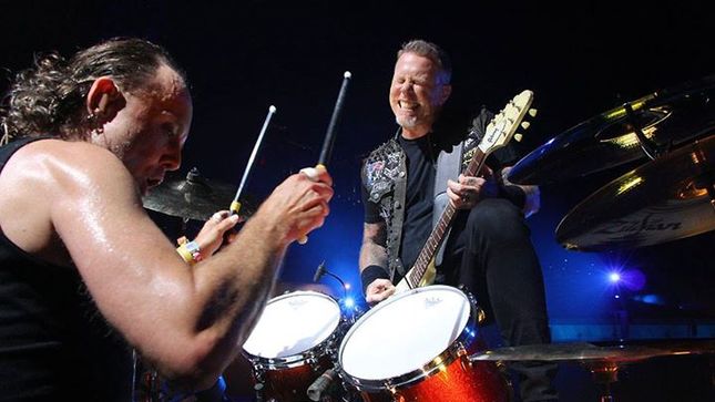 METALLICA - Pro-Shot Footage Of Rock In Rio Performance