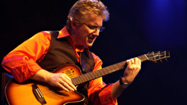 TRIUMPH’s Rik Emmett, FOREIGNER’s Thom Gimbel Guest On Iron City Rocks Podcast