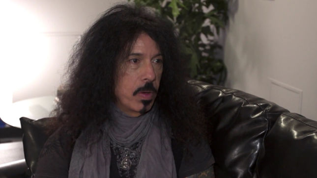 QUIET RIOT Drummer Frankie Banali On RANDY RHOADS - “He Was The One That Told KEVIN DUBROW That He Should Get Me In His New Band”; That Metal Show Behind-The-Scenes Video Streaming