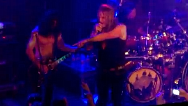 SEBASTIAN BACH Halts Seattle Show Mid-Set, Calls Out Stage-Invading Fan - "Are You Fucking Serious? You're An Idiot!" 