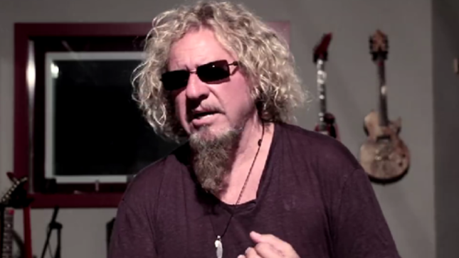 SAMMY HAGAR Defends Bassist MICHAEL ANTHONY Following Interview Remarks From EDDIE VAN HALEN - "The Biggest Load Of Bullshit I've Ever Heard In My Life"; Video Available 