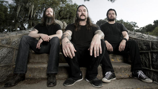 HIGH ON FIRE Announce US Tour Dates With CROWBAR