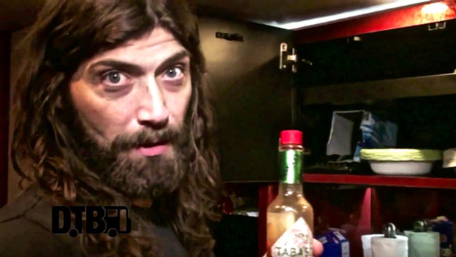 WHITESNAKE’s Michael Devin, Reb Beach Featured On Bus Invaders; Video