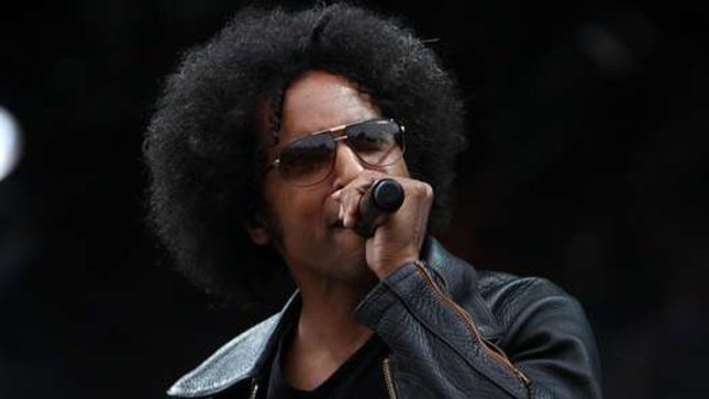 ALICE IN CHAINS’ William DuVall Performs TOM PETTY, BRUCE SPRINGSTEEN Covers At Bernie Sanders Event