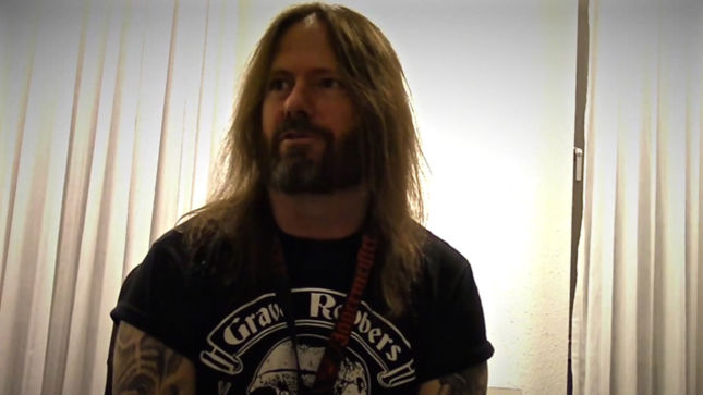 EXODUS / SLAYER Guitarist GARY HOLT Discusses ESP Signature Guitars; Video Streaming