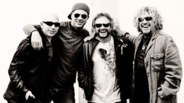 Guitarist JOE SATRIANI Confirms One-Off CHICKENFOOT Show; New Song "99% Finished; We're The Slowest Working Band In History"