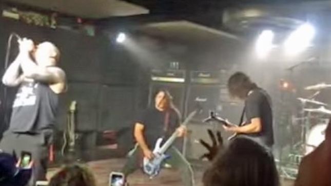 Dimebash 2016 – PHIL ANSELMO Joined By DAVE GROHL, METALLICA’s Robert Trujillo, DAVE LOMBARDO For Cover Of MOTÖRHEAD Classic And More; Video 