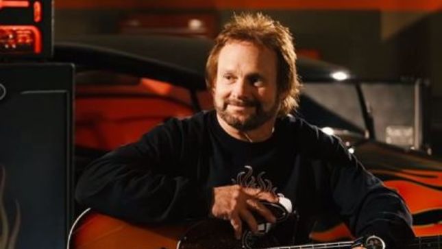 MICHAEL ANTHONY Celebrates Release Of New Schecter Signature Bass - "It's Great To Be Part Of The Family" (Video)