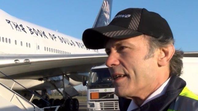IRON MAIDEN - See Inside Boeing 747 Ed Force One