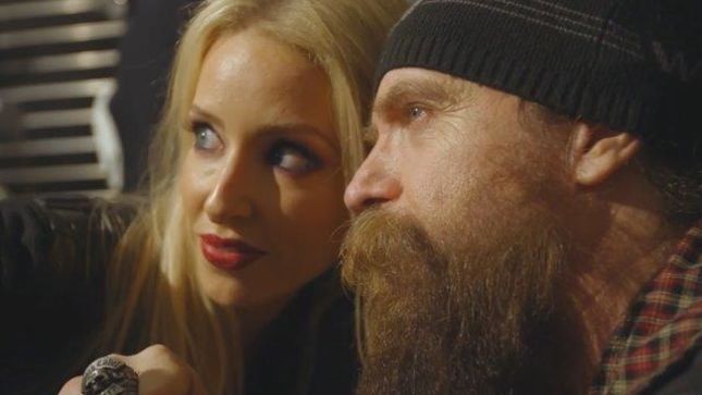 ZAKK WYLDE - Members Of DARKEST HOUR, ARCH ENEMY, FEAR FACTORY Praise Wylde Audio In New NAMM Video