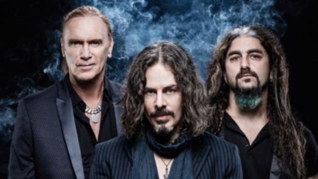 THE WINERY DOGS - "At This Point Of Our Careers, The Three Of Us Just Want To Be Emotionally And Musically Satisfied"