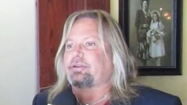 VINCE NEIL To Play 70 Solo Shows This Year