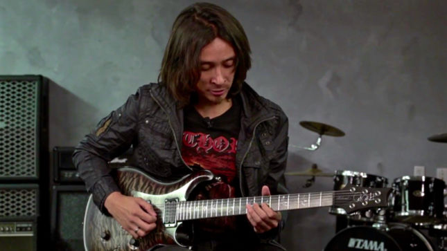 PERIPHERY’s Mark Holcomb Offers Unusual Tunings Guitar Lesson; Video