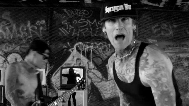 BUCKCHERRY Duo Launch SPRAYGUN WAR Side Project