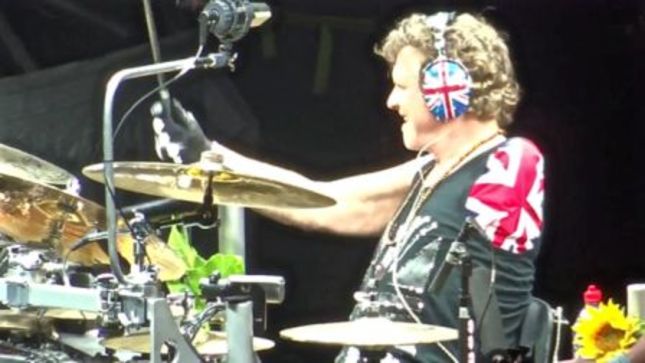 DEF LEPPARD Drummer RICK ALLEN On Passion For Art - "I'm Inspired By My Youngest Daughter When I See Her Paint; She Has No Rules"