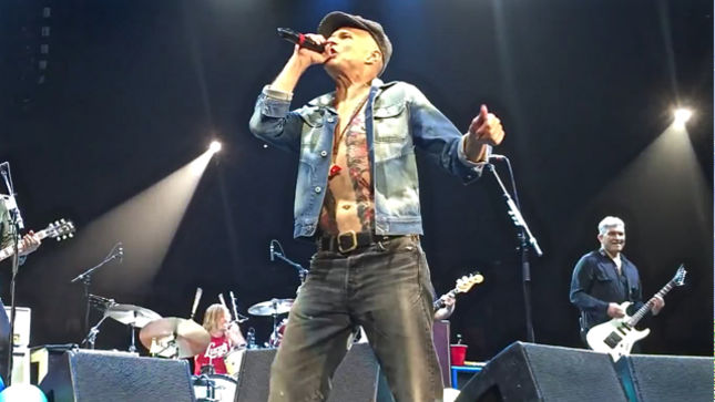 VAN HALEN Frontman DAVID LEE ROTH Uploads New Episode Of The Roth Show: I’m In; Video Streaming