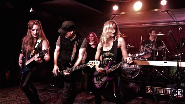Members Of ALICE COOPER, THE IRON MAIDENS, LITA FORD Cover IRON MAIDEN’s “The Number Of The Beast” Live; Video Streaming