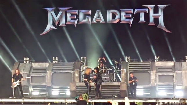MEGADETH Joined By NIKKI SIXX For SEX PISTOLS Cover At Download Festival; Video Posted