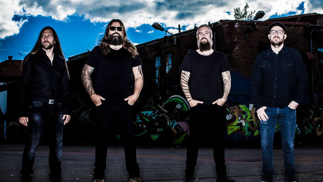 IN FLAMES Announce Return To Nuclear Blast