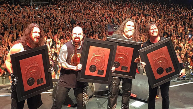 SLAYER - Repentless Goes Gold In Poland