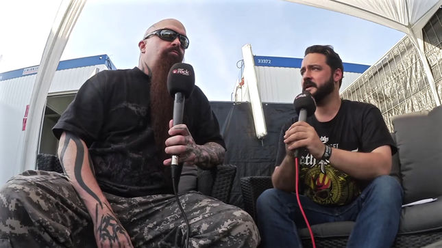 SLAYER Guitarist KERRY KING - “AC/DC Made The Same Record For 40 Years And That’s Why We Like ‘Em… So I See No Point In Developing”; Video