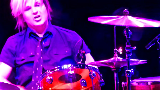 POISON Drummer RIKKI ROCKETT On Tongue Cancer - "I'm Not Cured, But I'm In Remission" (Video)