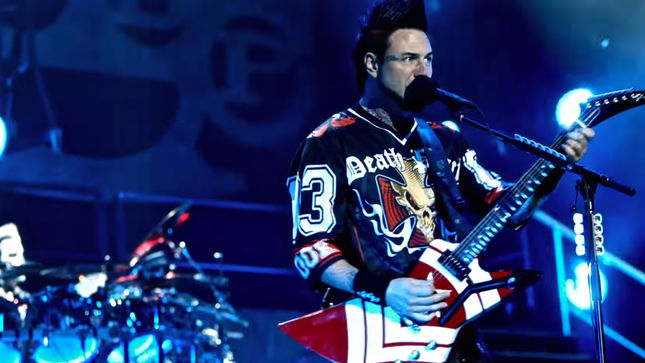 FIVE FINGER DEATH PUNCH Guitarist JASON HOOK - “Our New Record Is Finished”